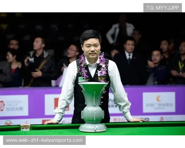 国锦赛：丁俊晖六连鞭横扫格雷斯，中国一哥轰四破百晋级64强！